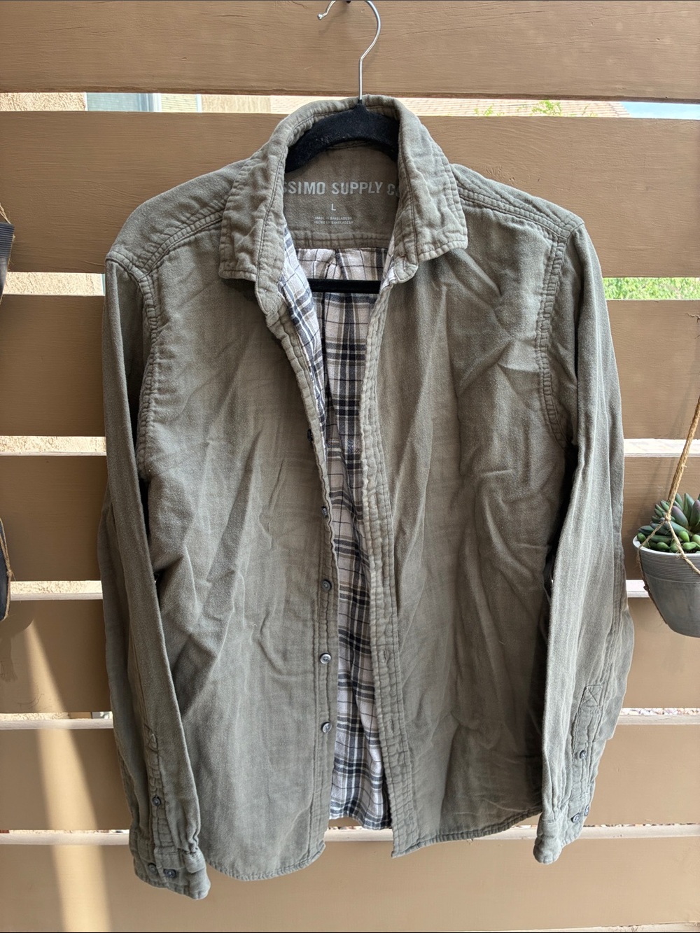 Mossimo Supply Co. Olive Green Lightweight Button-Up Jacket with Plaid Lining